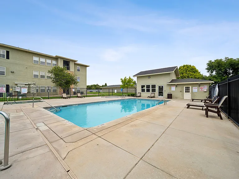 Windscape Apartments — Photo 22