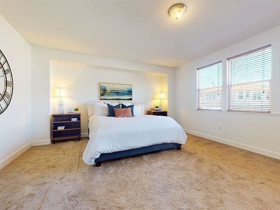 5th image of 110 Terrazzo Ln