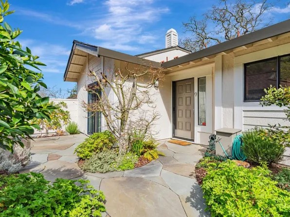 9 Newcastle Ct, San Rafael, CA 94903
