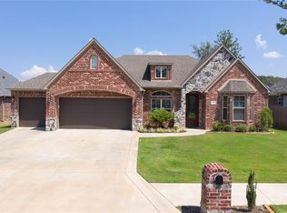 7105 Stonebrook Dr, Fort Smith, AR 72916