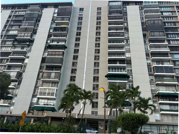 4745 Isla Verde Ave #17, Carolina, PR 00979