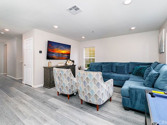 5th image of 3682 Loheria St