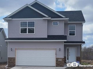 1027 45th Ave NE, Saint Cloud, MN 56304