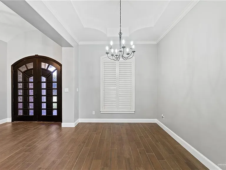 2510 May Ave — Photo 3