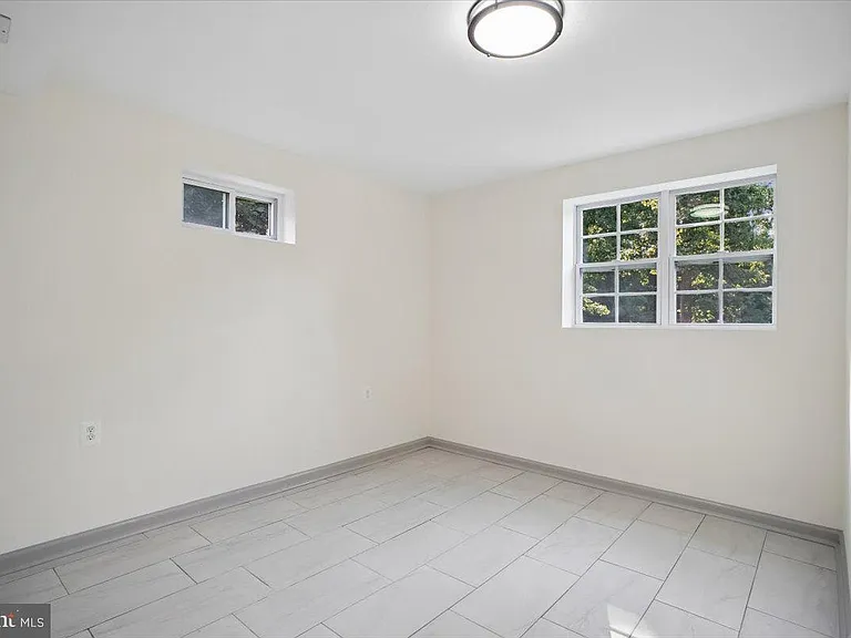 3227 Sherry Ct — Photo 26