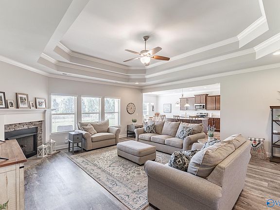 4th image of 26746 Mill Creek Dr