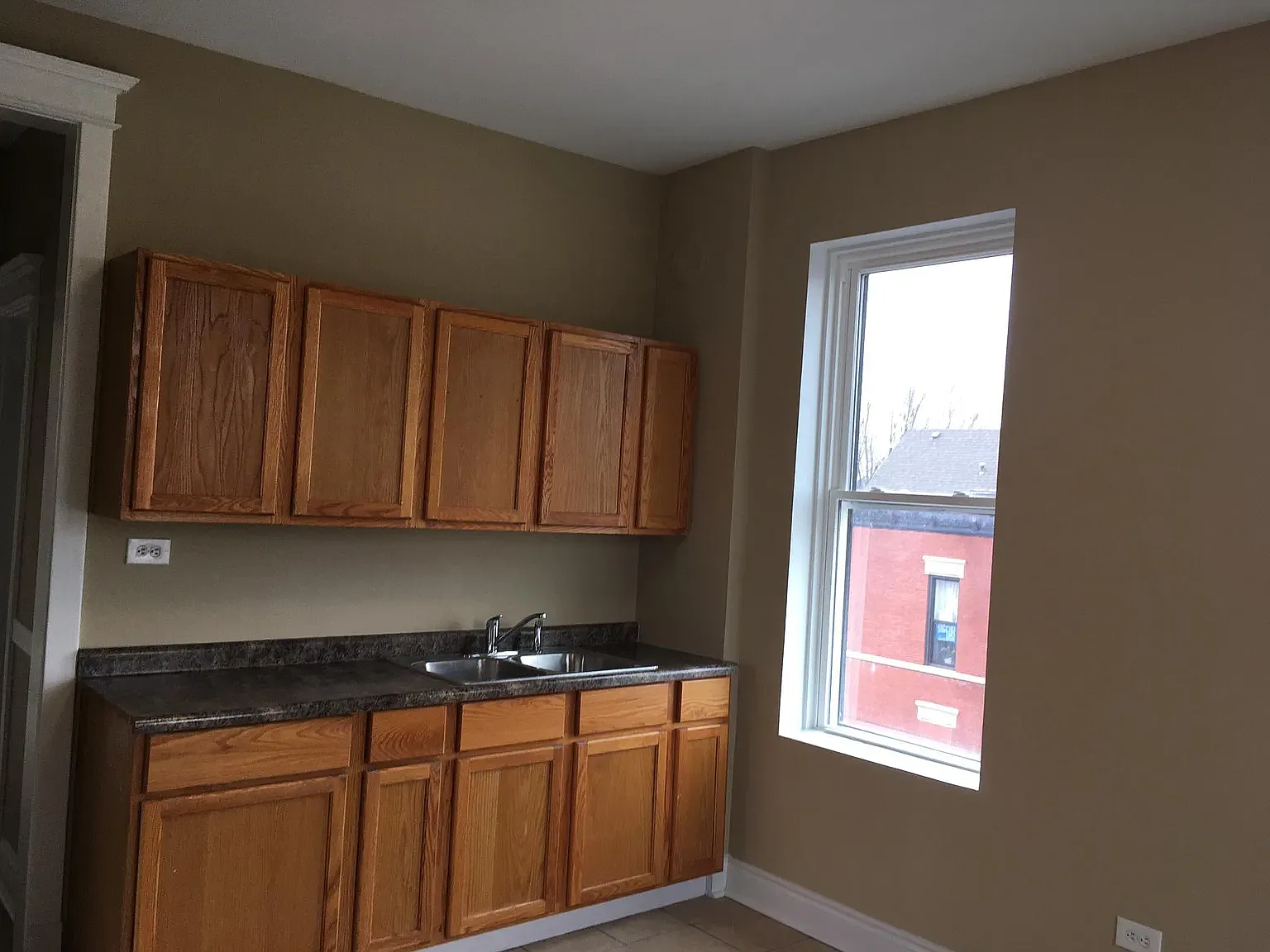 2 bed, 620 sqft, $1,400 — Photo 3