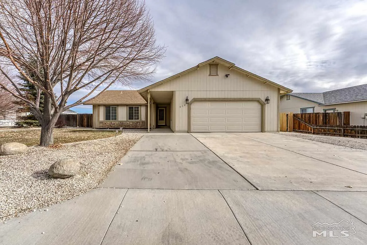 912 Red Falcon Way photo 1