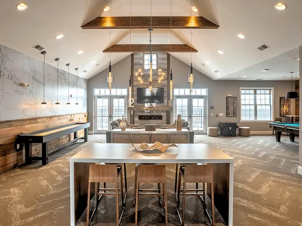 Meadow Ridge Luxury Apartments