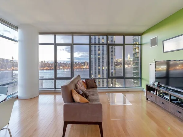 1 North Pier, Brooklyn, NY 11249