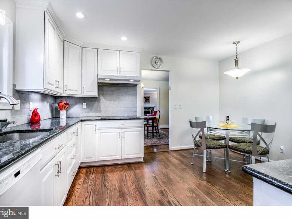 1st image of 2412 Landon Dr