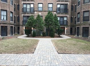 6255 N Sheridan Rd APT 28, Chicago, IL 60660