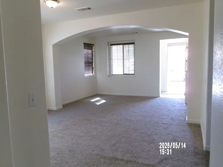8728 High Ridge Dr — Photo 3