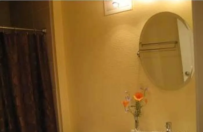 7100 Rainbow Dr — Photo 2
