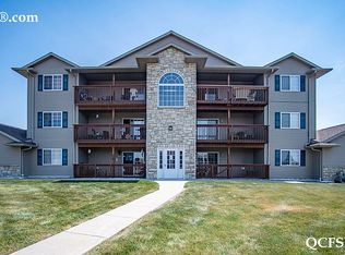 113 E Price St UNIT 301, Eldridge, IA 52748