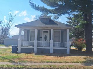 714 N Maple St, Sparta, IL 62286