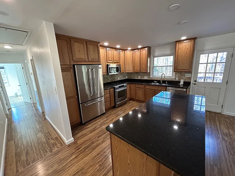 3812 Oak Park Rd — Photo 16