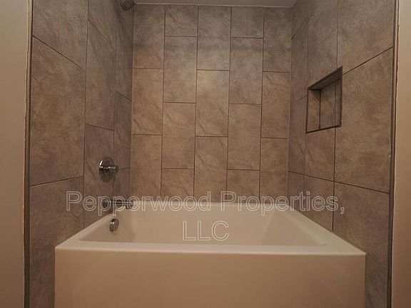 3rd image of 600 Magnolia St APT G8