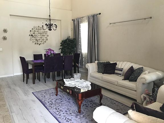 Formal Living & Dinning