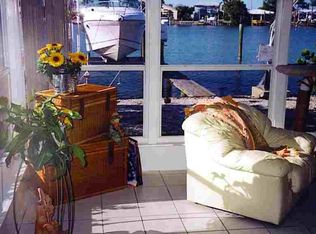 16125 4th St E, Redington Beach, FL 33708