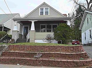 820 Plymouth Ave, Schenectady, NY 12308