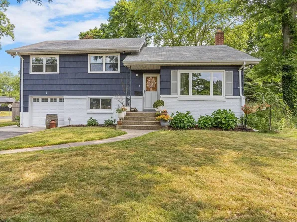 3 Springdale Ter, Yardley, PA 19067