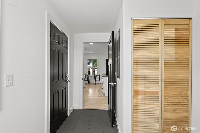 5th image of 1512 Milton Way