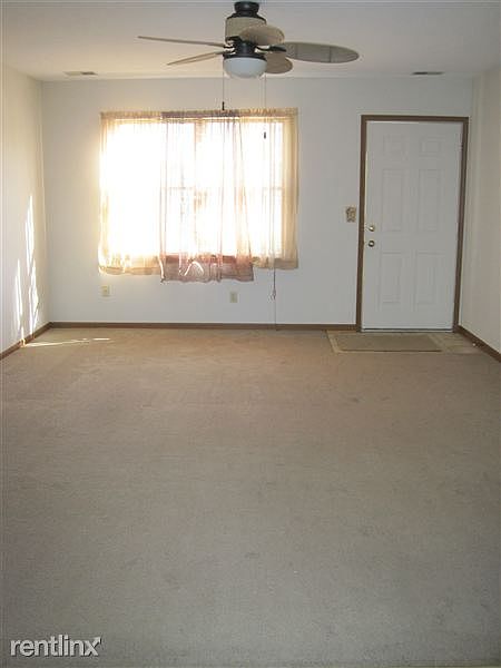 2nd image of 1719 Linda Ln