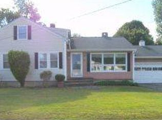 26 Leighton St, Manchester, NH 03102
