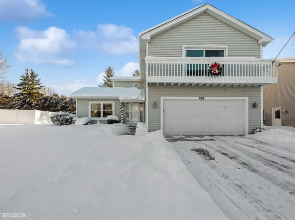 698 Regent Dr, Crystal Lake, IL 60014