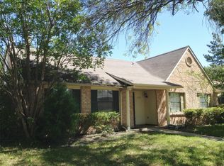 8201 Woodside Rd, Rowlett, TX 75088