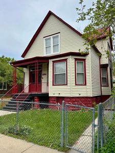 10749 S State St, Chicago, IL, 60628