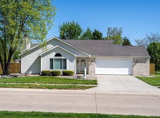 16334 Thunderbird Rd, Huntertown, IN 46748