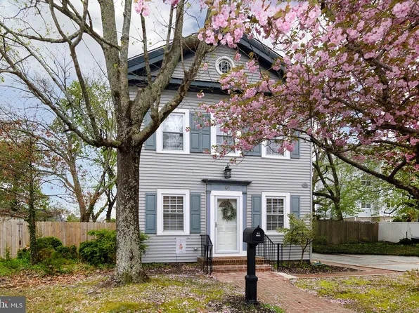 101 W Church St, Absecon, NJ 08201