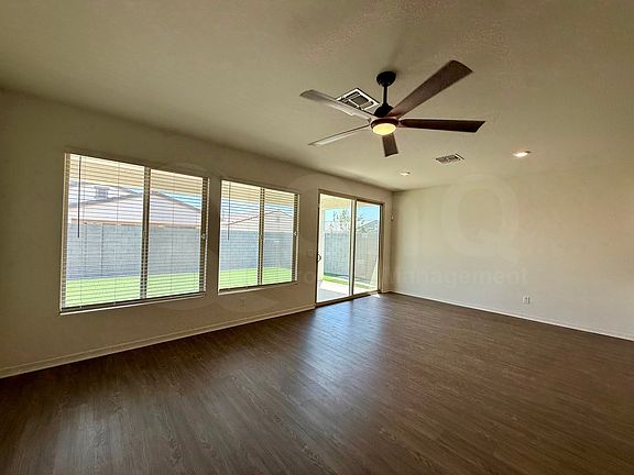 4th image of 1647 W Aztec Dr