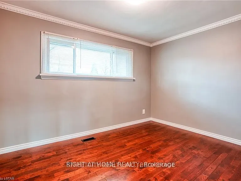 14 Graham Cres — Photo 11