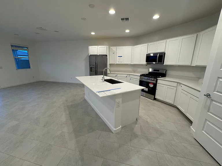 3300 E Ranchhand Dr — Photo 7