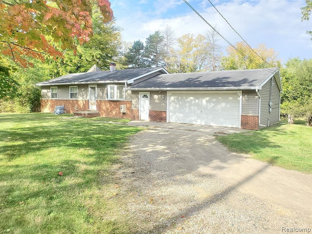 10411 Runyan Lake Rd, Fenton, MI 48430 Zillow