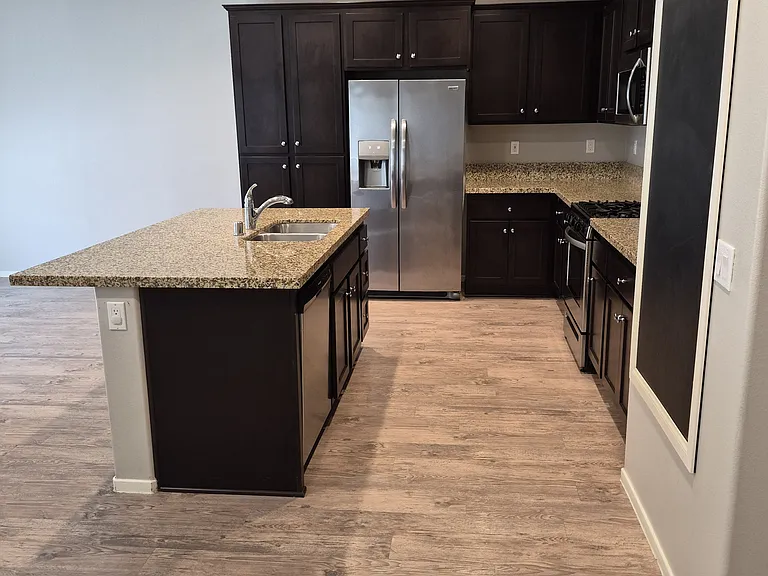 24292 Bay Laurel Ave — Photo 36