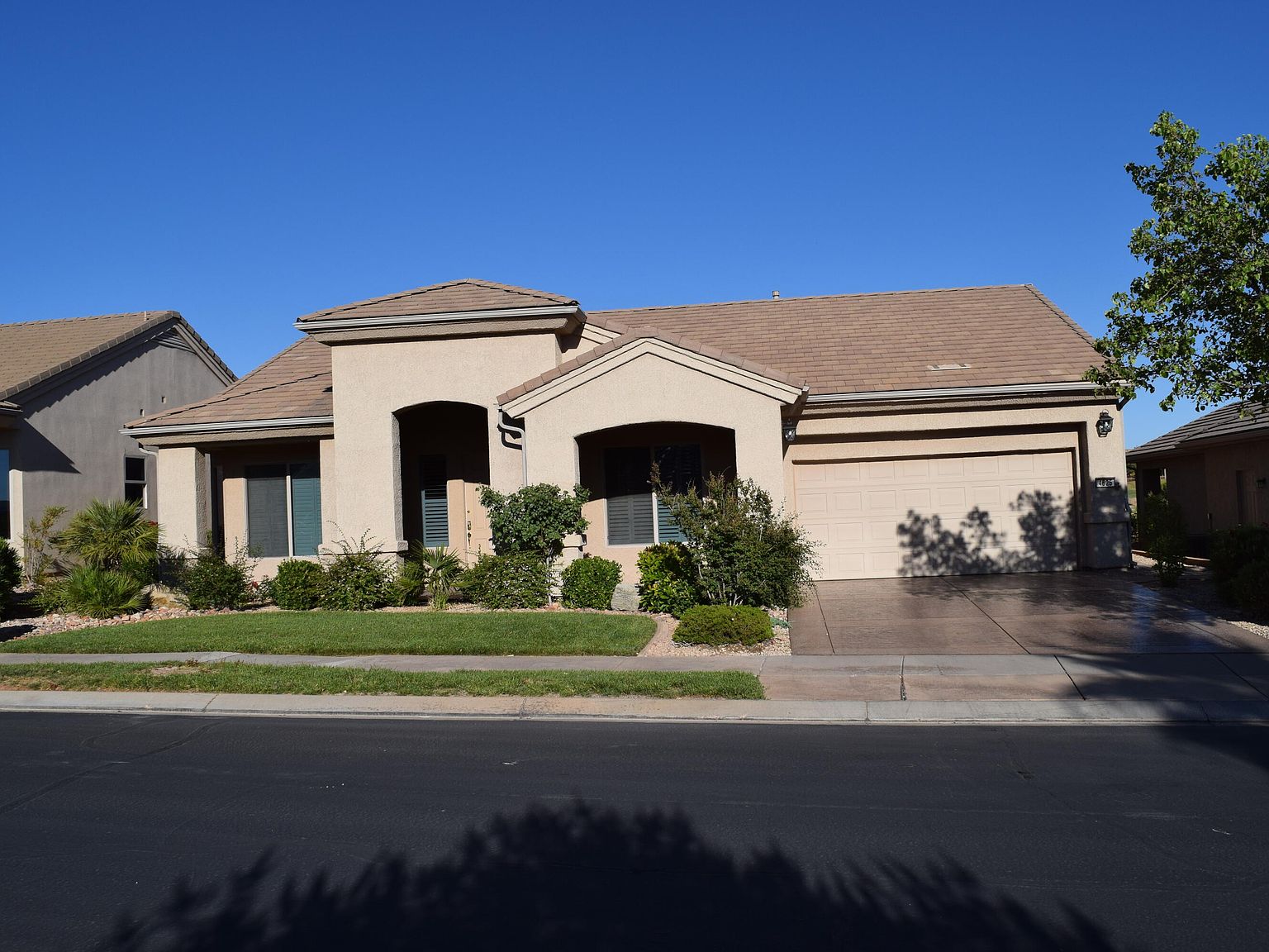 4625 S Sand Feather Cir