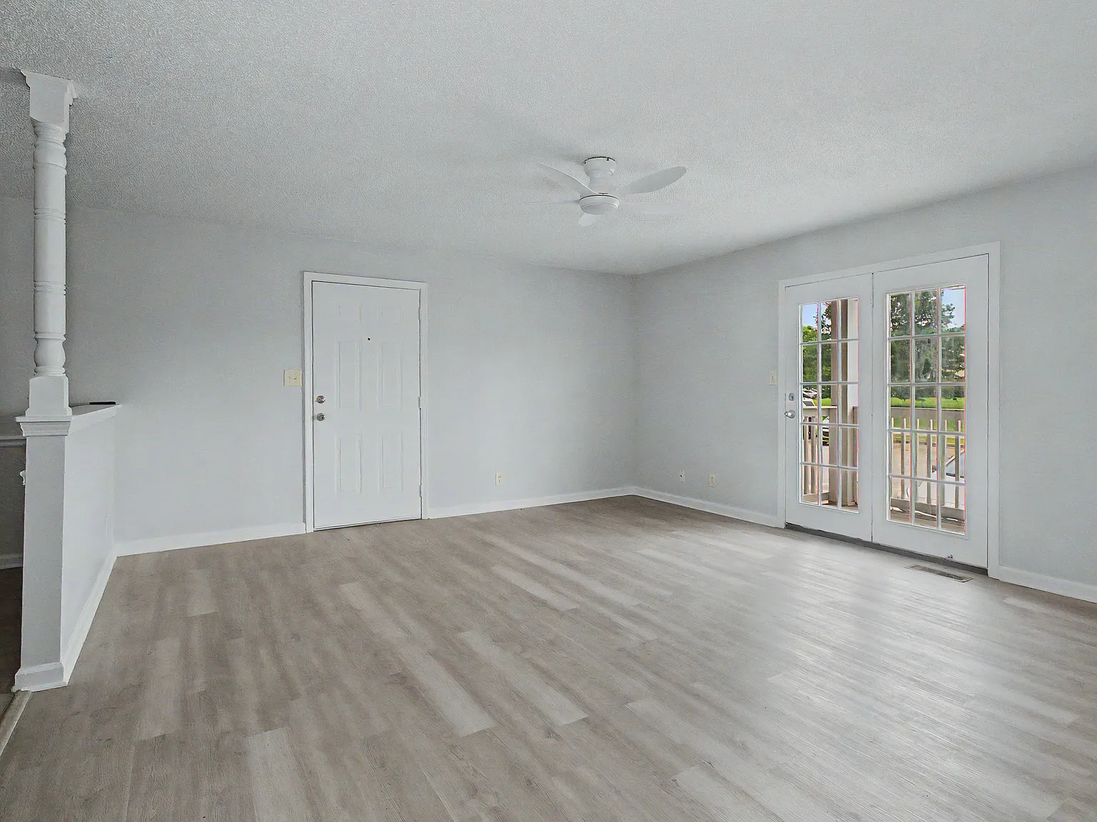 2 bed, 972 sqft, $1,000 — Photo 4