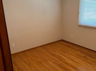 33773 Somerset Dr, Sterling Heights, MI 48312