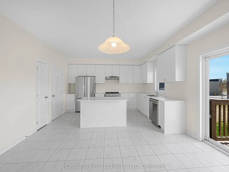 111 Windermere Blvd — Photo 12