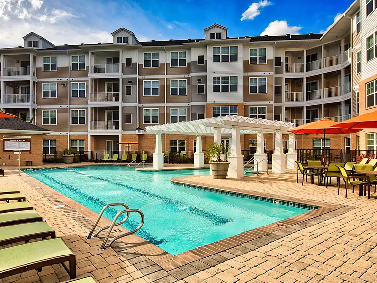 Solace Apartments — Photo 25