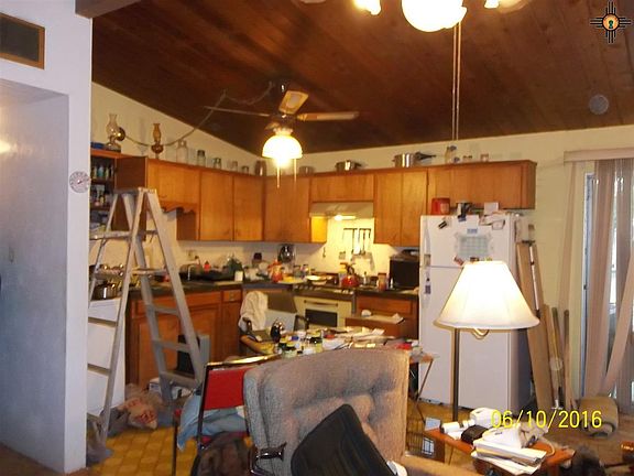 5th image of 1042 N Francis St