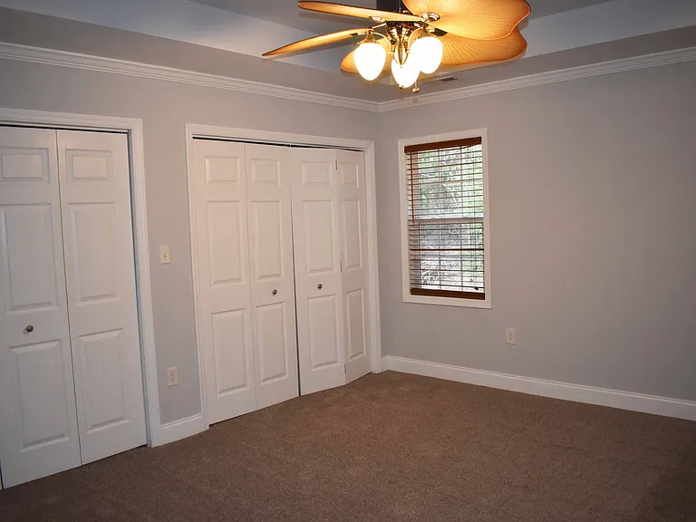 101 Wayne Dr — Photo 6