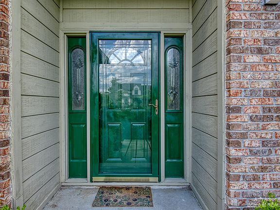 2nd image of 45800 Baywood Blvd
