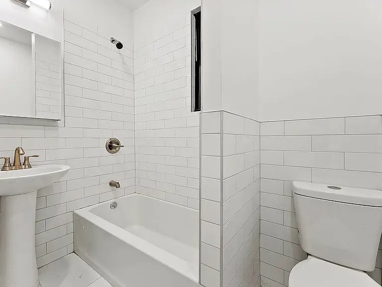 280 Suydam St #1R — Photo 7