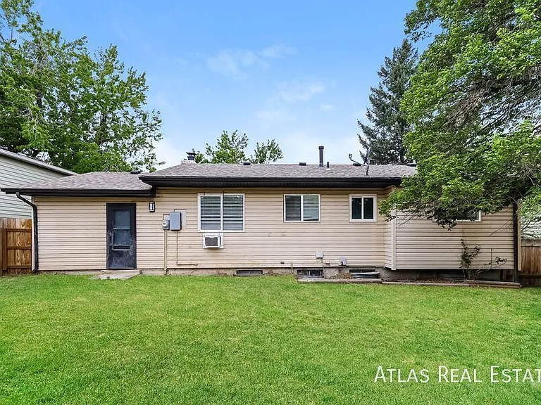 2252 S Memphis St — Photo 15