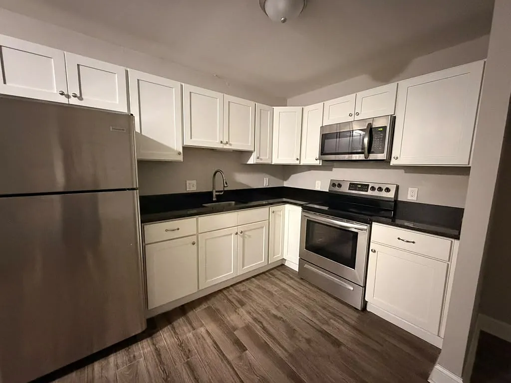 1 bed, $1,400 — Photo 1